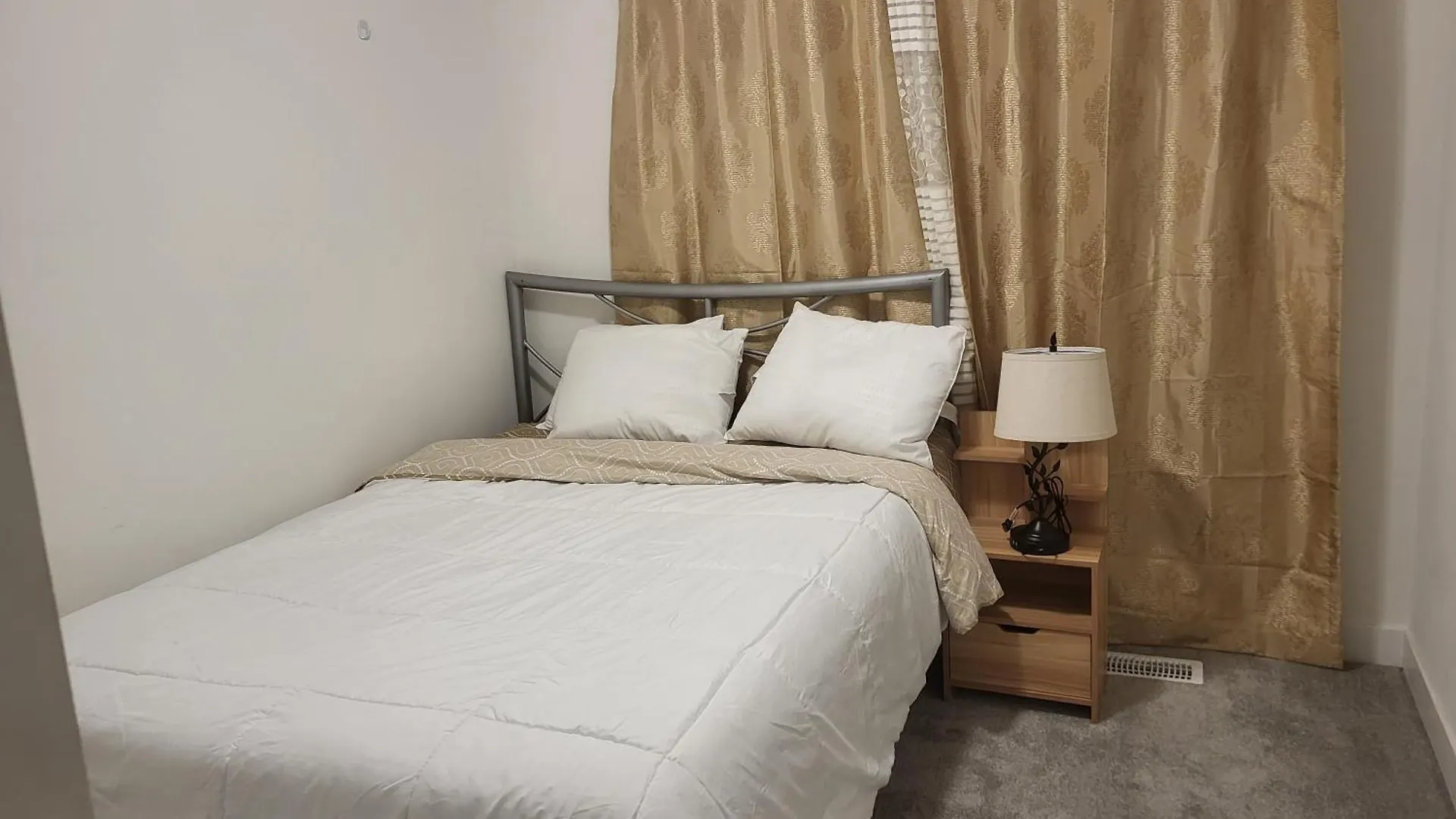 Lovely Townhouse For Short-Term Stay Ottawa Homestay